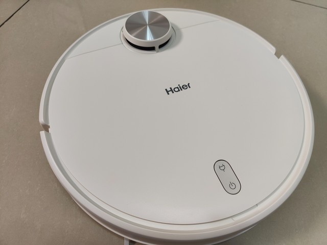 海尔全能扫拖机器人新品 免倒垃圾免手洗拖布