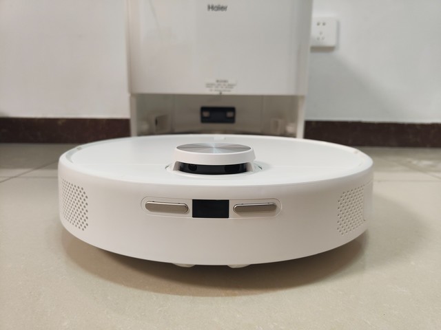 海尔全能扫拖机器人新品 免倒垃圾免手洗拖布