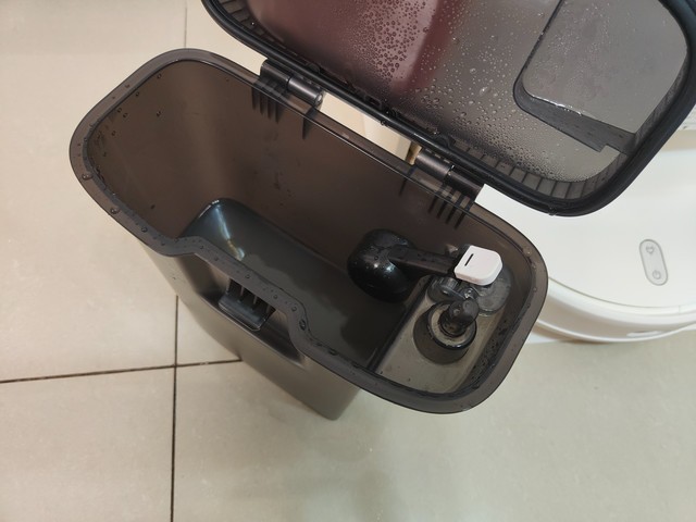 海尔全能扫拖机器人新品 免倒垃圾免手洗拖布