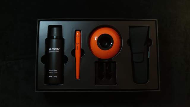 焕醒星洞小飞碟手动剃须刀——磁悬浮支撑技术下的“屹立不倒”！