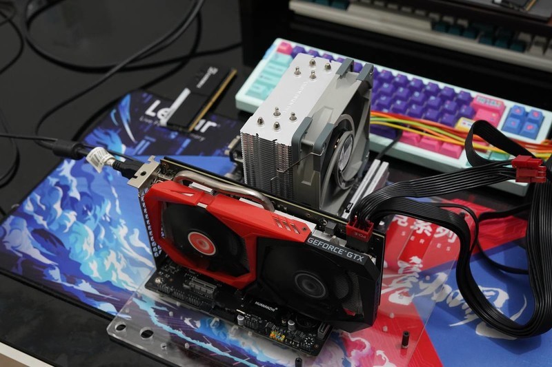 华南B250-D4主板+E3 1270V5：堪称黄金组合！|华南金牌