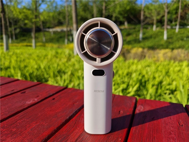 西圣wind手持小风扇体验：告别炎热，拥抱清凉！