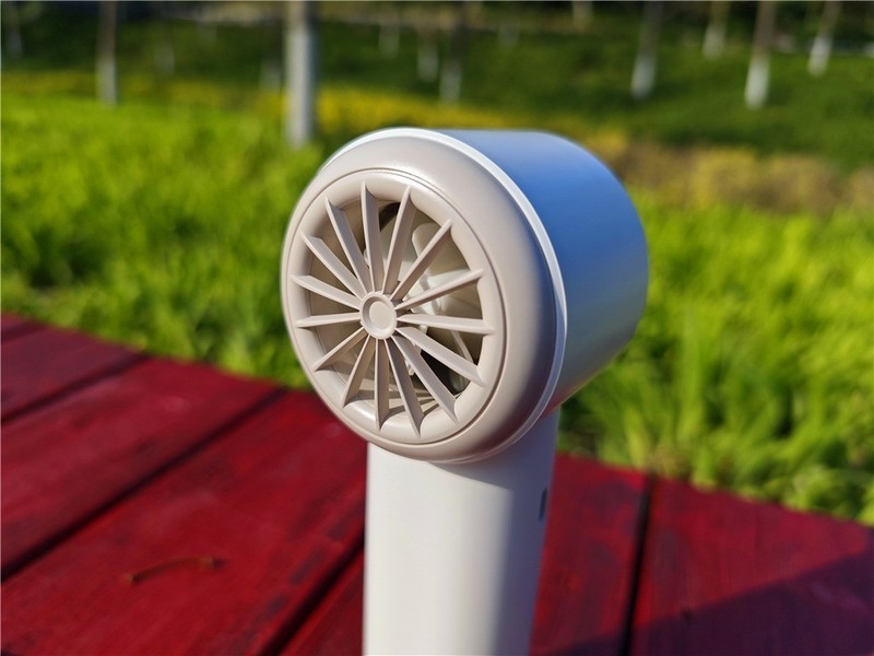 西圣wind手持小风扇体验：告别炎热，拥抱清凉！