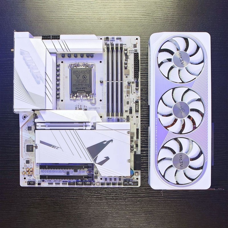 技嘉AORUS硬核跨界，联动各界大咖打造电竞新生态