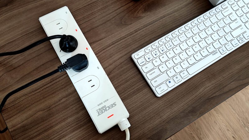 老插线板变智能，轻松实现远程办公，向日葵智能开机插座C1 Pro