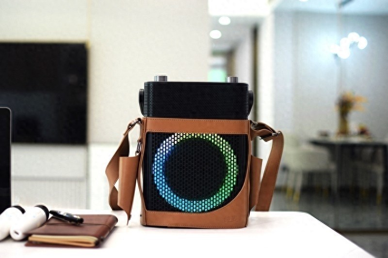 既要音质，又要娱乐，纯麦S3音浪N次方露营音箱为户外休闲加持