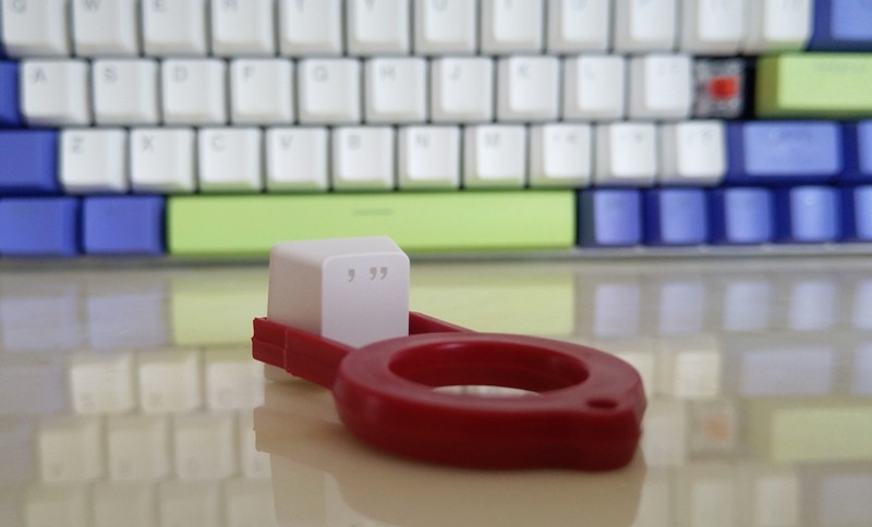 多模无线静音键盘，颜值控的选择，雷柏V700-8A机甲紫体验