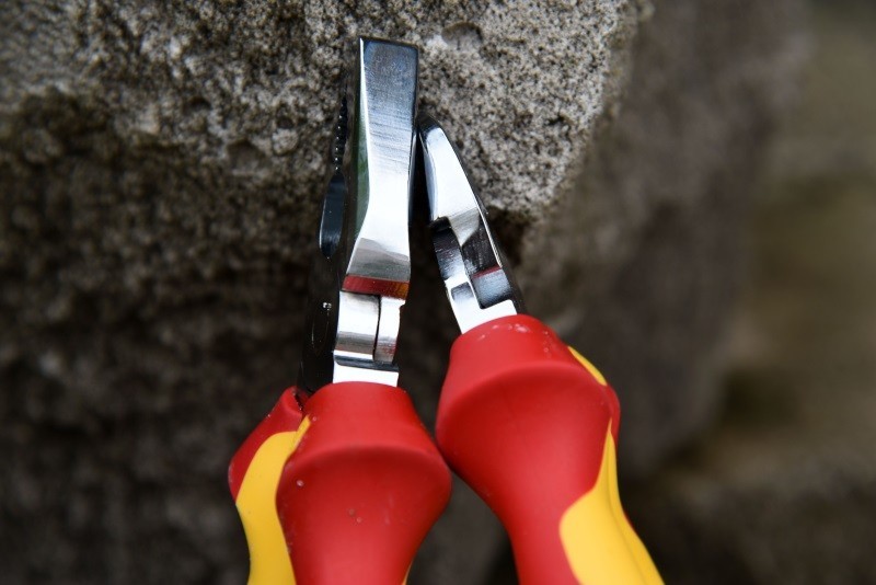 工业美学与人体工学的极致体现---wiha威汉电工绝缘10件套（90012C）入手体验