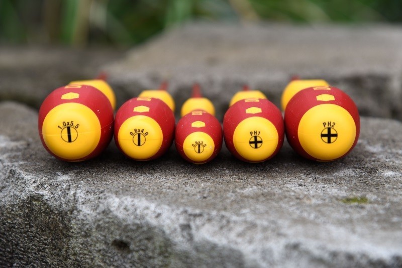 工业美学与人体工学的极致体现---wiha威汉电工绝缘10件套（90012C）入手体验