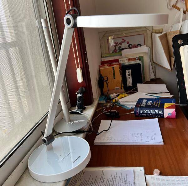 护眼灯哪个品牌最好用？护眼灯排行榜前十王牌机型新手必看！