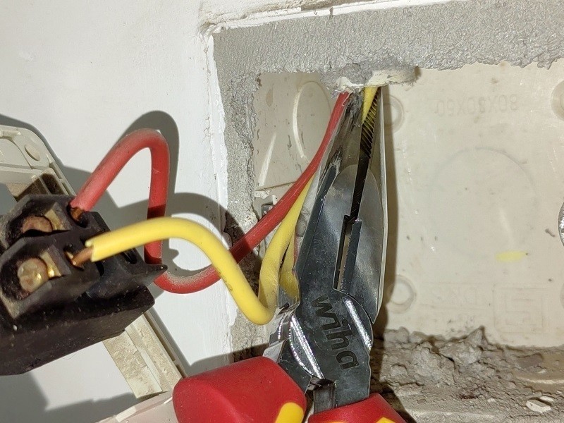 工业美学与人体工学的极致体现---wiha威汉电工绝缘10件套（90012C）入手体验