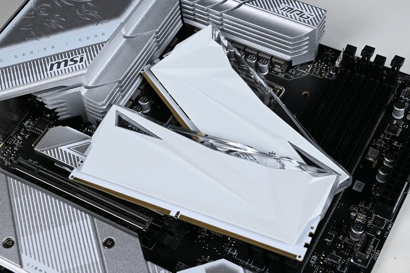 追求极致散热，颜值不妥协！13600KF+4070Super搭配先马朱雀5装机