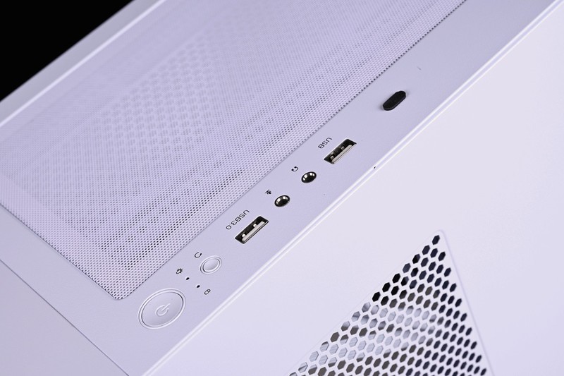 追求极致散热，颜值不妥协！13600KF+4070Super搭配先马朱雀5装机