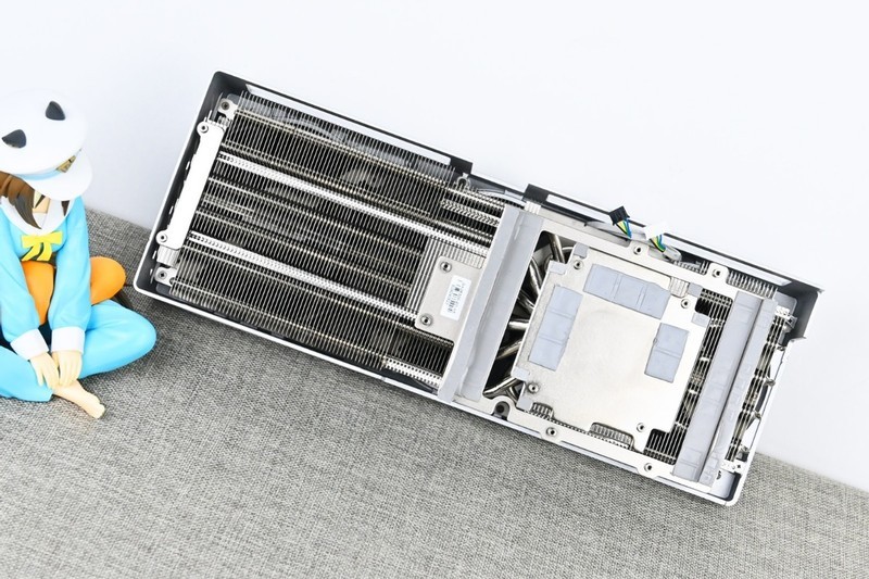 影驰RTX4080SUPER金属大师OC开箱拆解试玩：2K 360hz高刷屏搭档