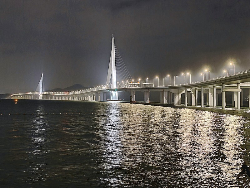 深圳湾夜景