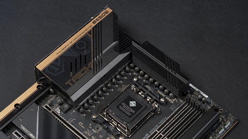 大境界海景房配4K装机：华擎RX7900XT+7900X3D的游戏盛宴！