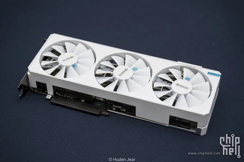 纯白颜值卡也是实力派！intel Arc A770 A750显卡开箱测评