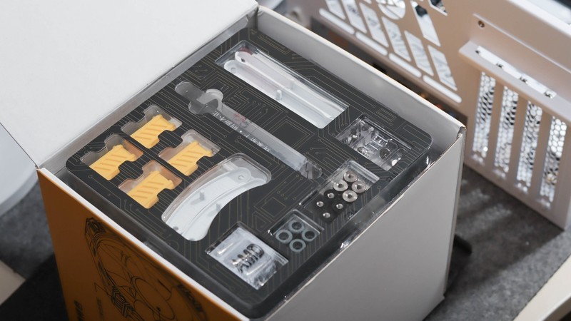 既好看又便宜！如何用一台中端手机预算打造MATX性能主机？