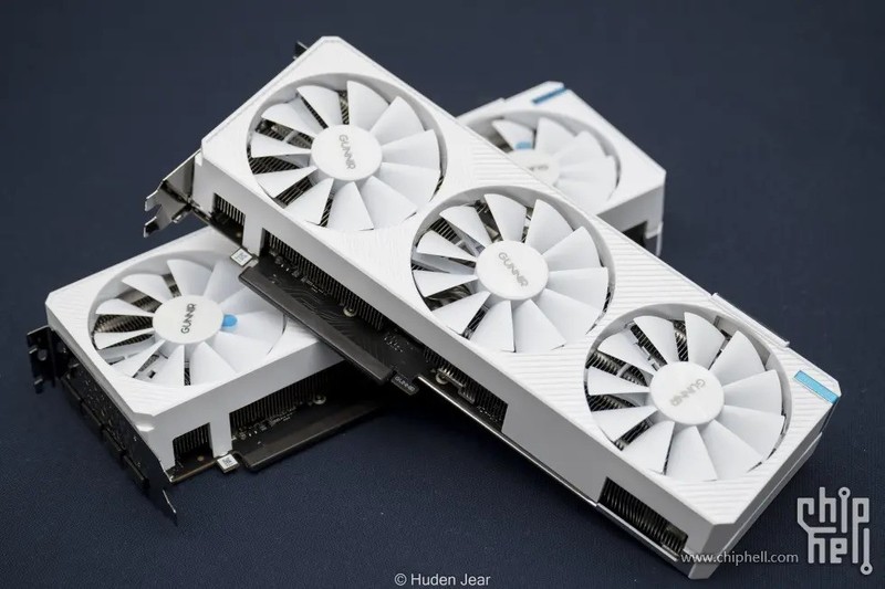 纯白颜值卡也是实力派！intel Arc A770 A750显卡开箱测评