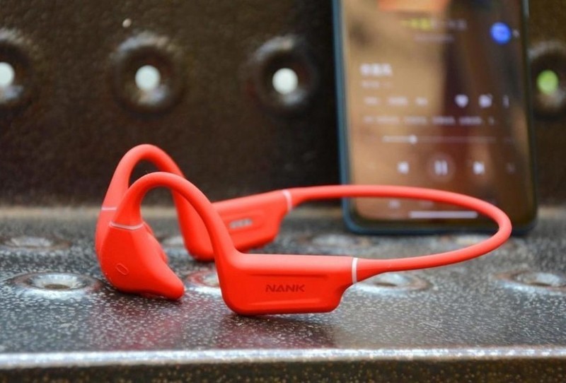 骨传导耳机到底好不好？别着急，这篇文章给你答案！