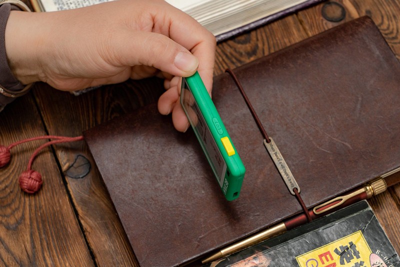 合理化利用碎片时间，每天10个单词没难度，背呀电子单词卡D1评测