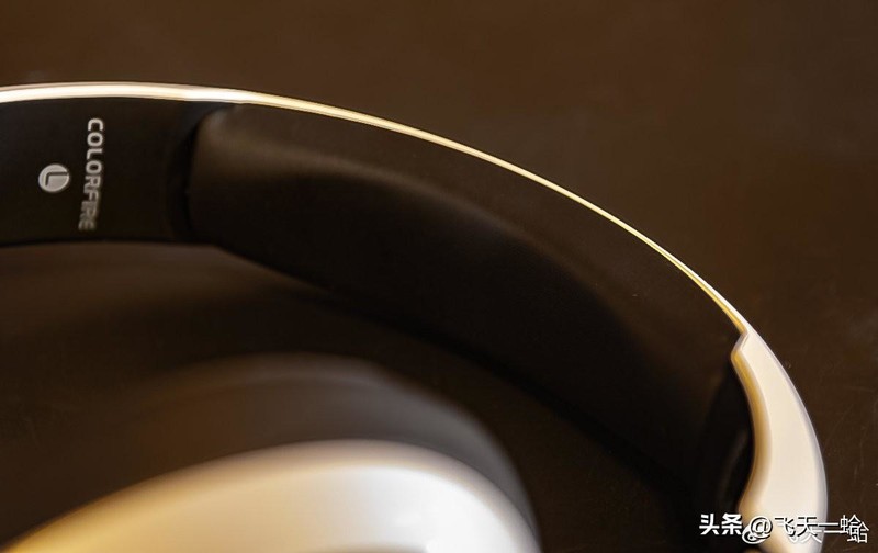 几乎零延迟的三模无线耳机