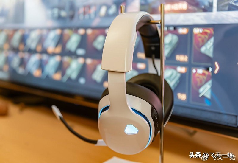 几乎零延迟的三模无线耳机