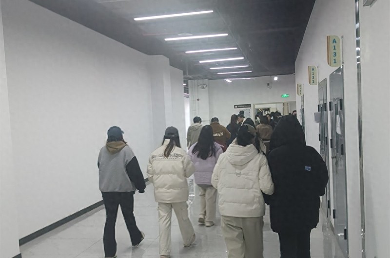 开学季买手机选购指南，学生的手机就要好用耐用