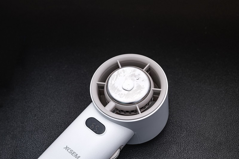 100级风力高转速制冷，西圣Wind手持小风扇，口袋极速降温好物