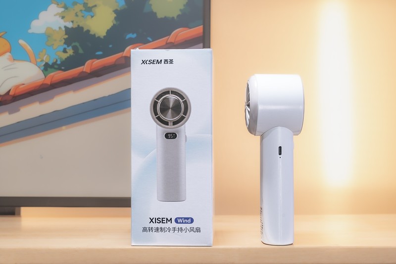 100级风力高转速制冷，西圣Wind手持小风扇，口袋极速降温好物