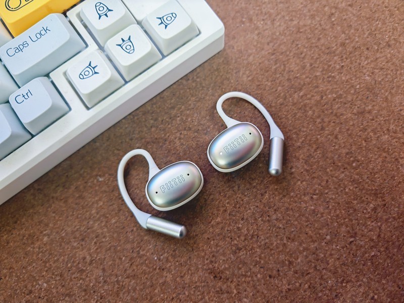 魔浪FiiTii Z挂耳式蓝牙耳机：轻盈、降噪，佩戴更舒适的开放式