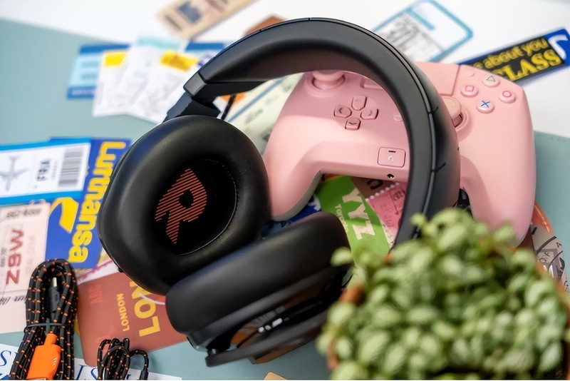 JBL千元无线电竞耳机上手体验，1680万色RGB灯效低调不张扬