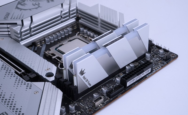 硬核铝合金机箱新品：乔思伯全铝U6机箱，双面钢化玻璃、抽拉结构