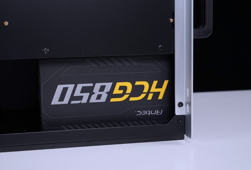 硬核铝合金机箱新品：乔思伯全铝U6机箱，双面钢化玻璃、抽拉结构