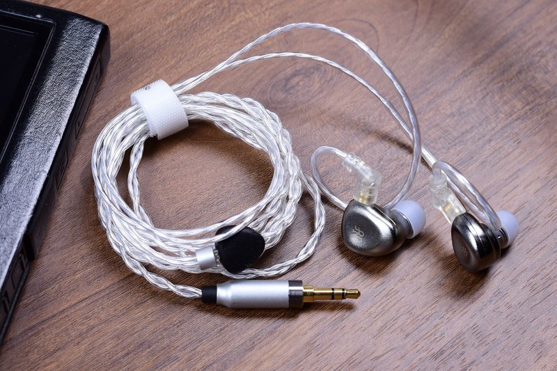 双音管双音色双重体验！宁梵声学单动圈RA15试听分享