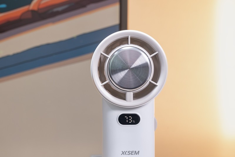 100级风力高转速制冷，西圣Wind手持小风扇，口袋极速降温好物