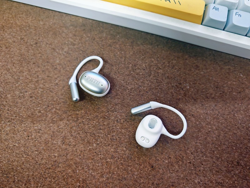 魔浪FiiTii Z挂耳式蓝牙耳机：轻盈、降噪，佩戴更舒适的开放式