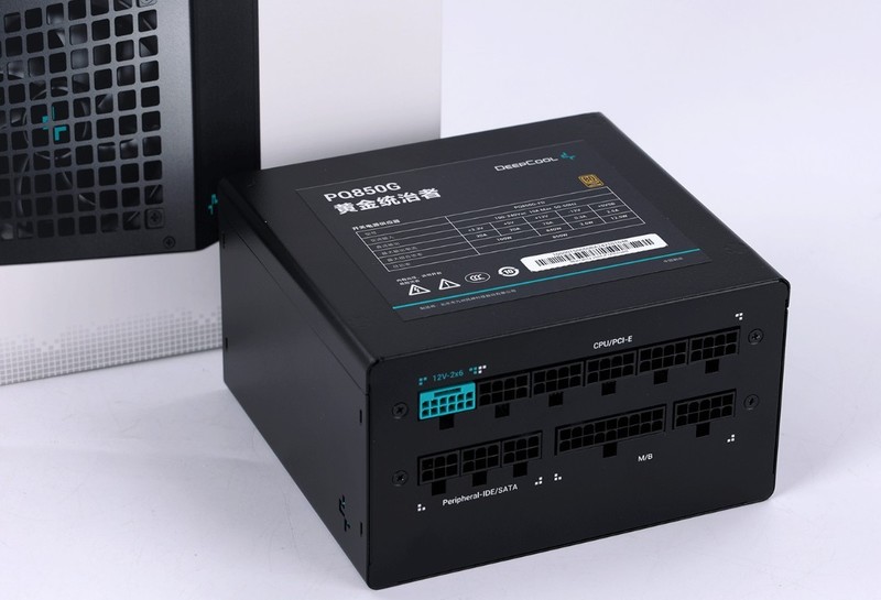 黑色风冷海景房装机方案：14600K+4070Ti S+九州风神数显冰立方风冷+安钛克C8海景房装