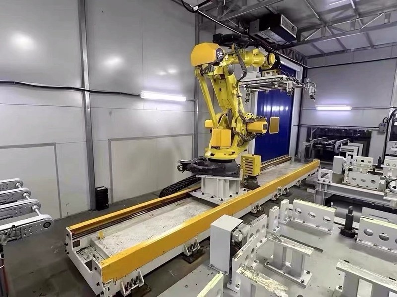 未来工厂新动力：机器人地轨，高效稳定引领自动化