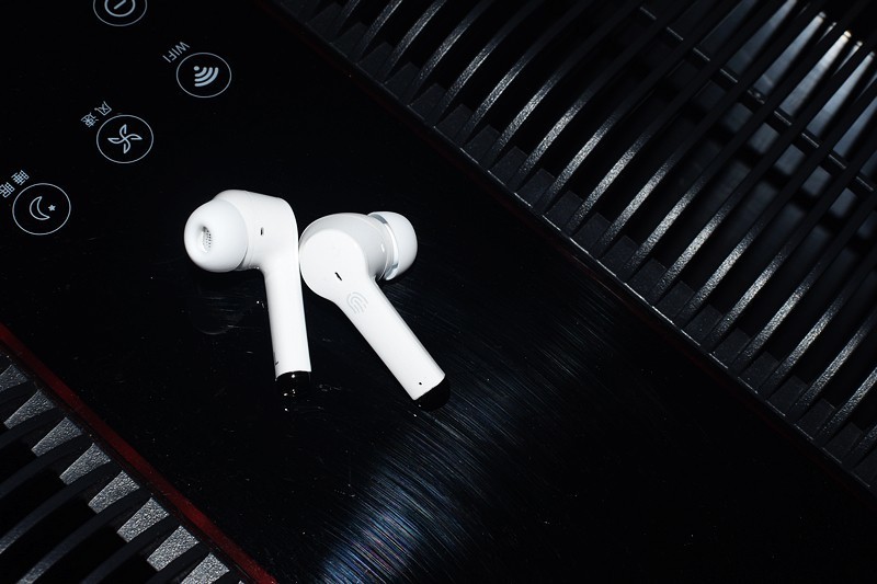 町石Tinx TC1600 让听障人士感受自然真实的声音