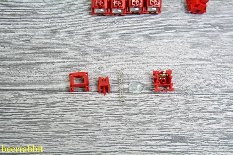 TTC烈焰红轴V2：艳 弹 滑