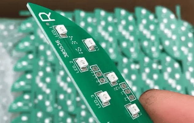 护眼台灯怎么选看哪些指标？护眼台灯十大排名综合盘点