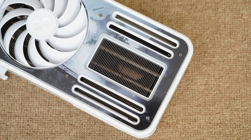 天命人来袭，实测验证9700X、14700K谁更适合游戏&黑神话悟空海景房主机分享