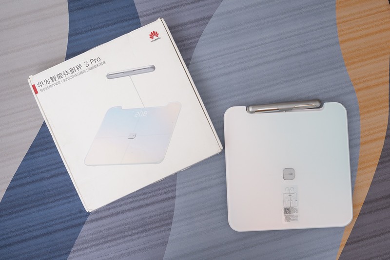 为二胎辣妈加油，八电极体脂秤怎么选，云康宝和华为对比