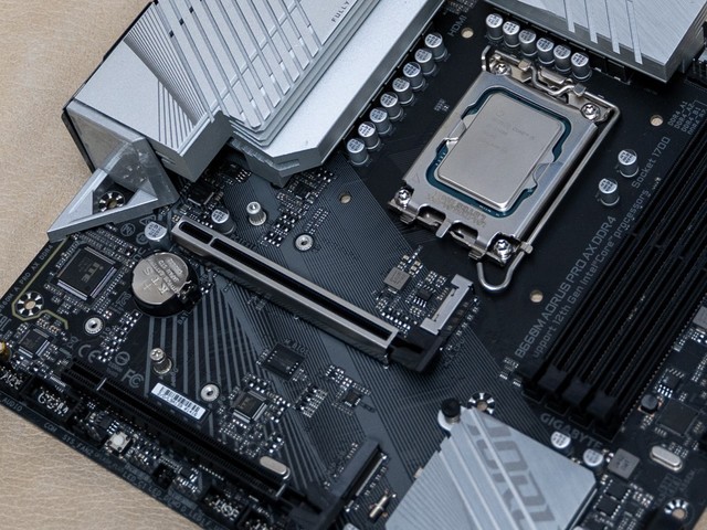 不负雕牌之名，技嘉雪雕B660M AORUS PRO AX DDR4雪雕主板测评