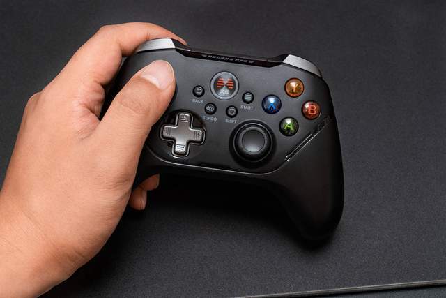 北通阿修罗2Pro多模版：支持多平台，让老年手速玩家可以愉快玩耍