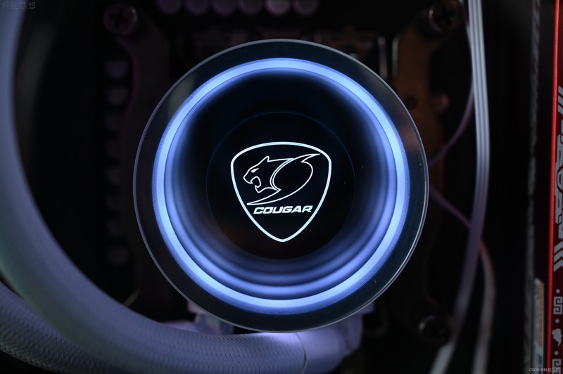 设计简约的骨伽双刃机箱，配上骨伽天吴T5散热器，真是装机好搭档