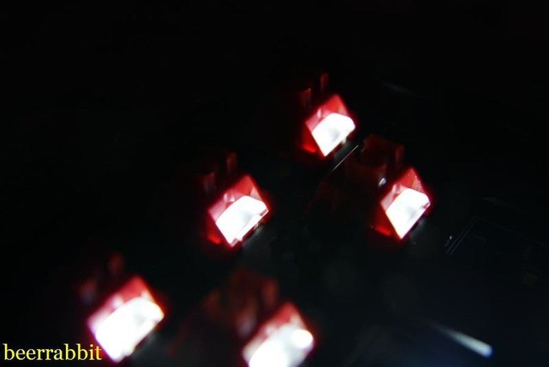 TTC烈焰红轴V2：艳 弹 滑