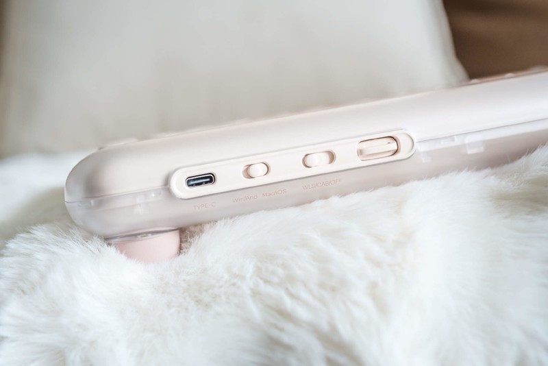 跨界美妆新单品，你的下一款化妆品也可以是DOT粉底液机械键盘