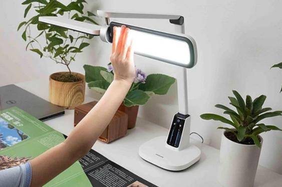 护眼台灯怎么选看哪些指标？护眼台灯十大排名综合盘点